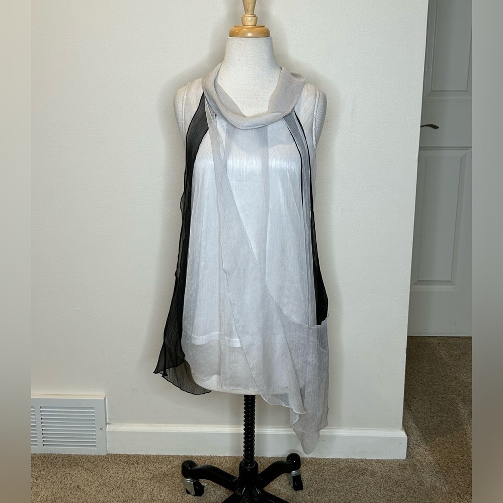 Ravel Black and White Layered Tunic sz Small